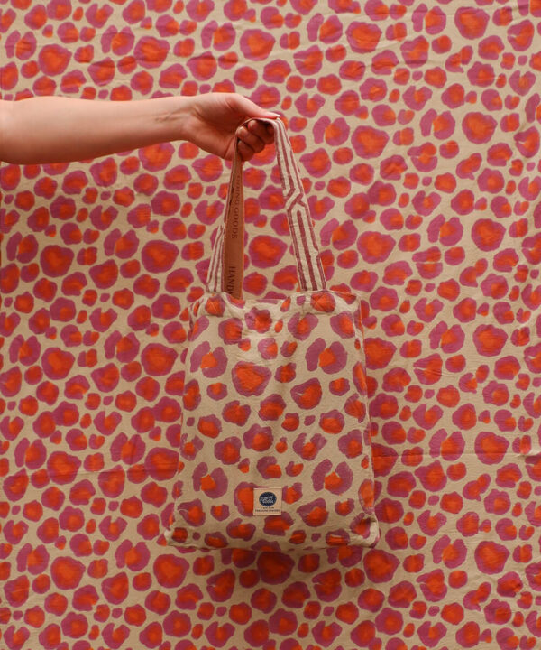 Jeté Pink Leopard Single  + Tote Bag – Image 3